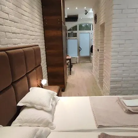 Sky Is The Limit * * 아파트